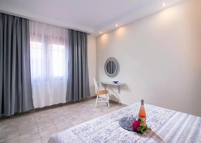 Pelago Skala Potamias